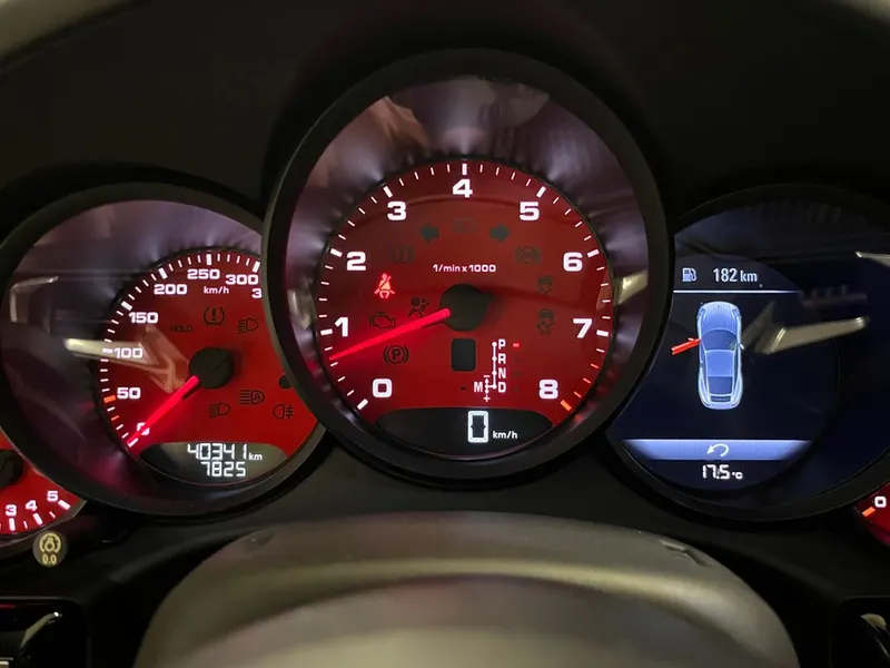 Porsche 911 991 CARRERA T 17