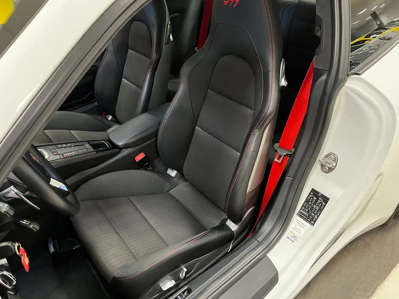 Porsche 911 991 CARRERA T 13