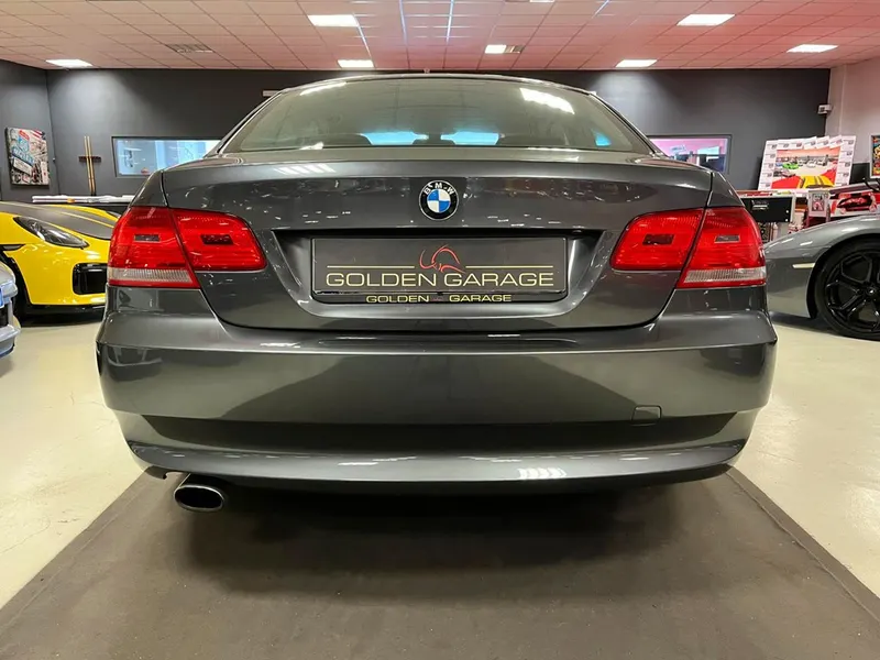 BMW 320 i 6