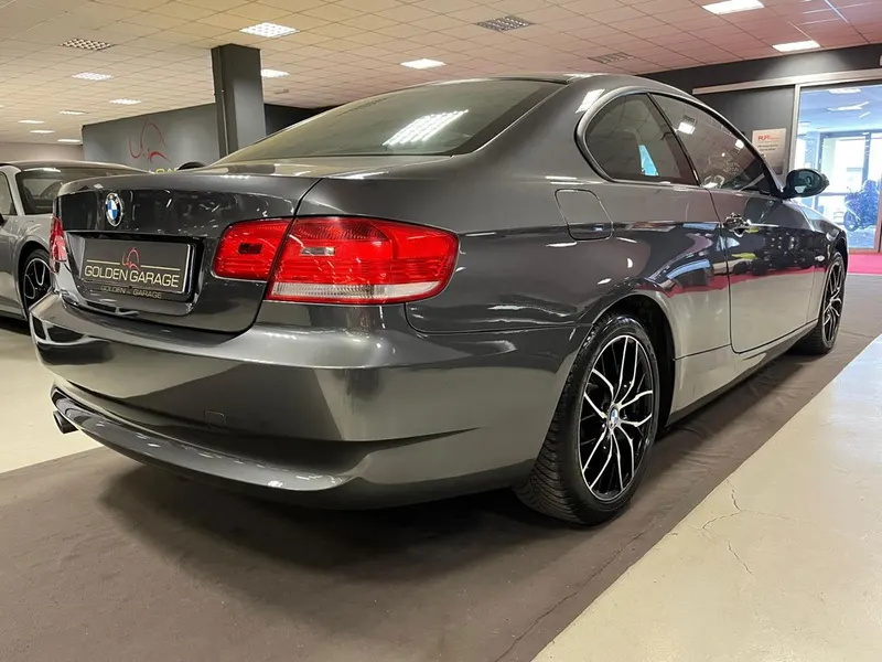 BMW 320 i 5