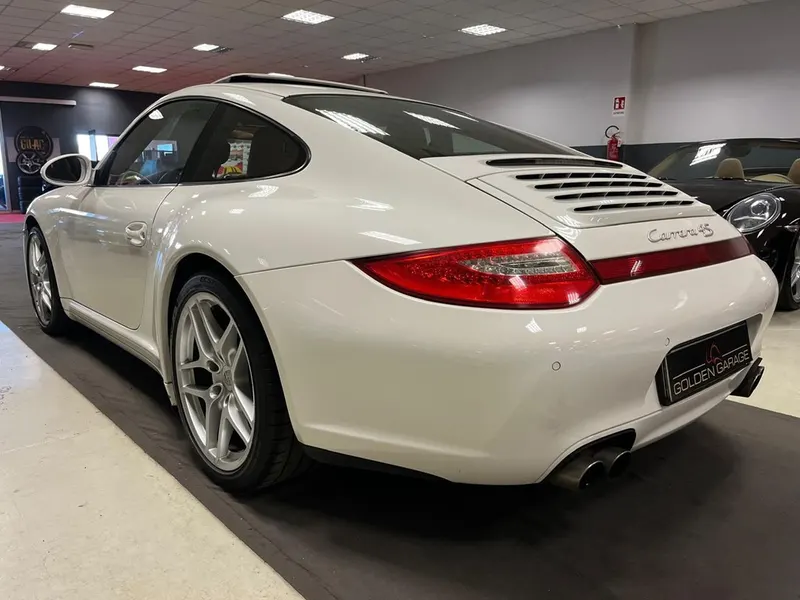 Porsche 911 (997) 4S 7