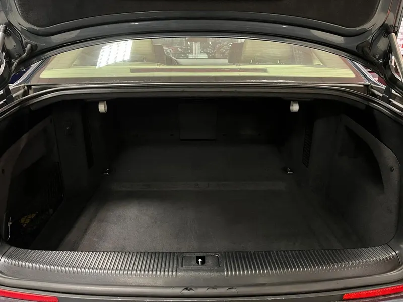 Audi A8 4.2 V8 FSI Quattro Tiptronic 23