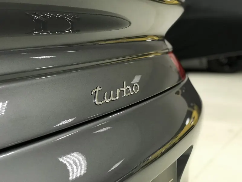 Porsche 911 (996) Turbo 23