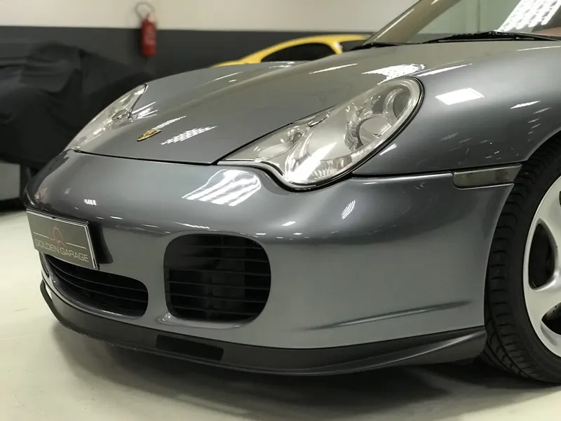 Porsche 911 (996) Turbo 21