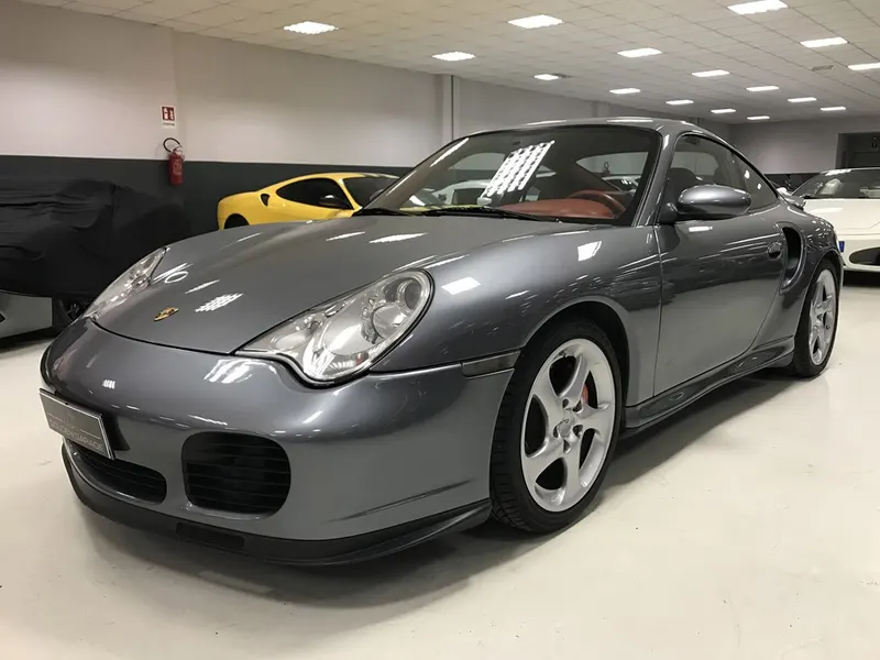 Porsche 911 (996) Turbo 2