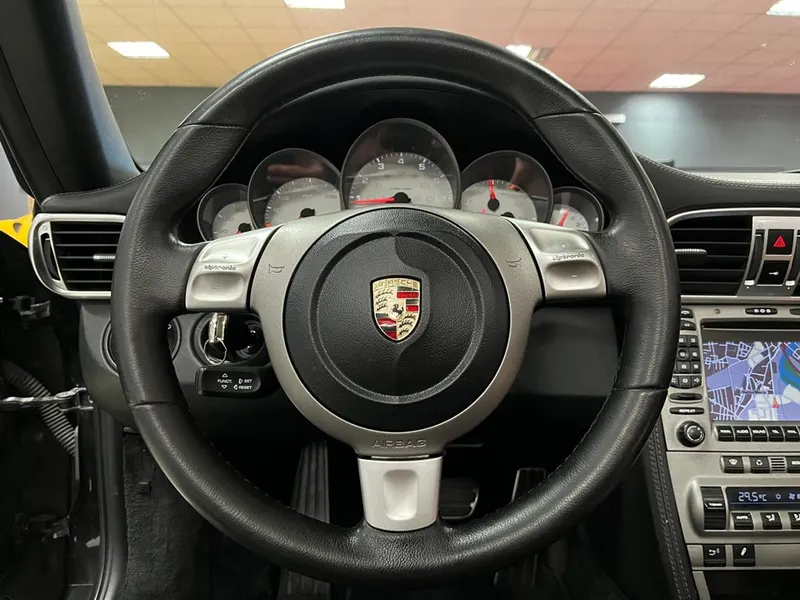 Porsche 911 (997) S 16