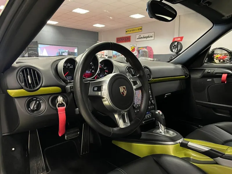Porsche Cayman 3.4 R PDK 330cv 11