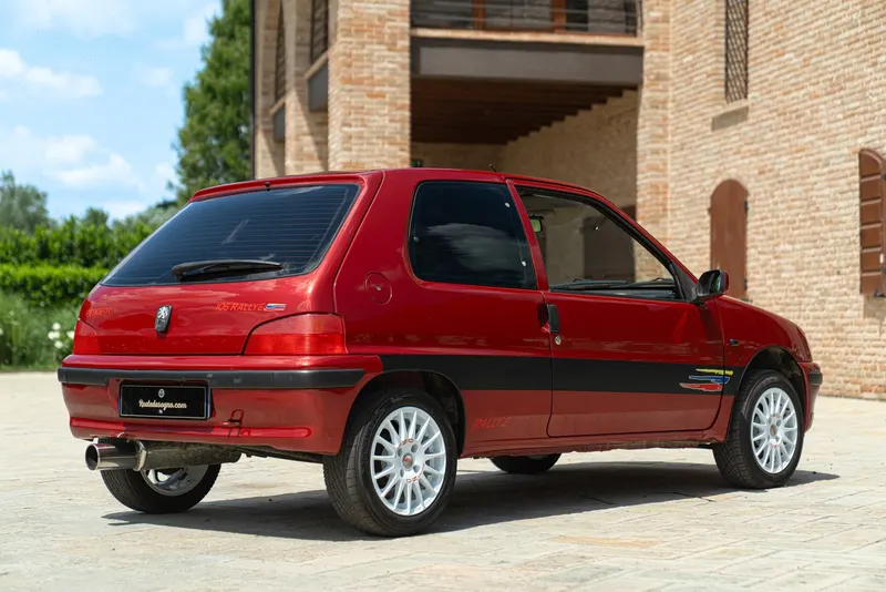 Peugeot 106 REPLICA RALLY 6