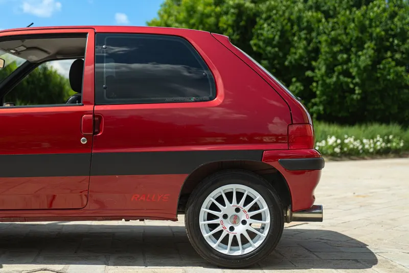 Peugeot 106 REPLICA RALLY 27