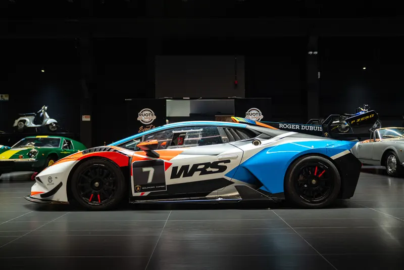 Lamborghini HURACÀN SUPER TROFEO EVO1 5
