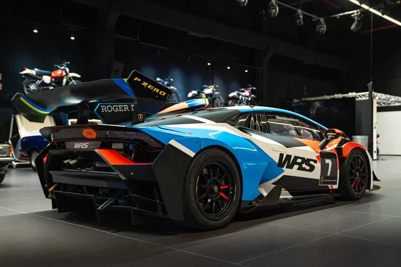 Lamborghini HURACÀN SUPER TROFEO EVO1 8