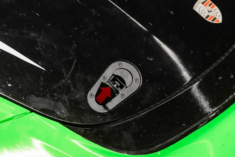 Porsche 991 (911) GT3 R 16