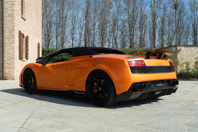 Lamborghini GALLARDO LP 570 – 4 SPYDER PERFORMANTE 9