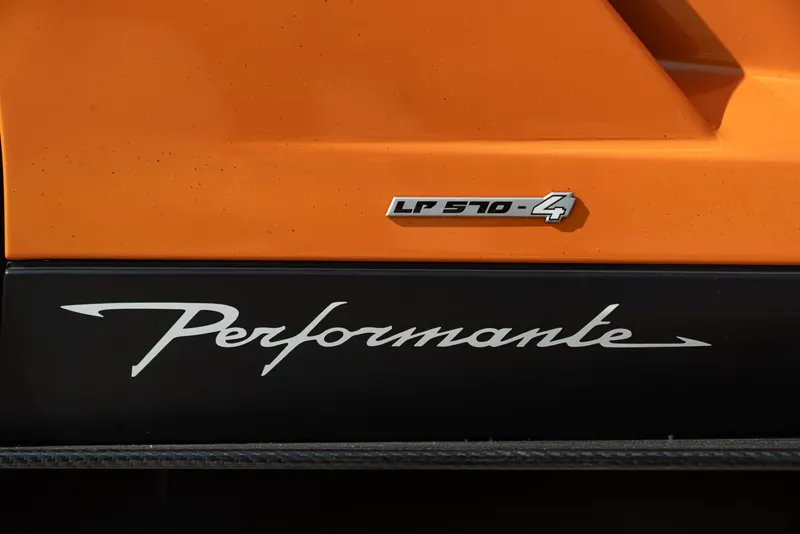 Lamborghini GALLARDO LP 570 – 4 SPYDER PERFORMANTE 32
