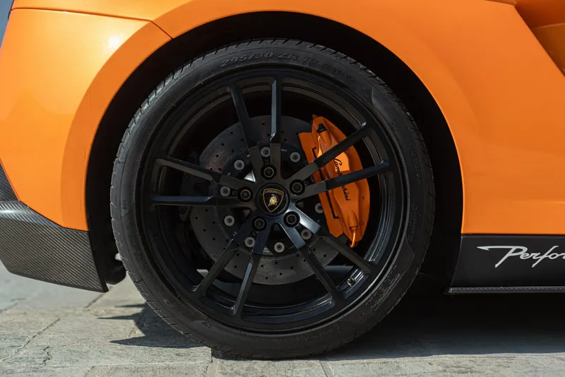 Lamborghini GALLARDO LP 570 – 4 SPYDER PERFORMANTE 34