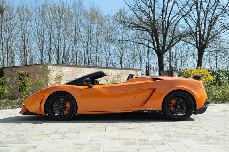 Lamborghini GALLARDO LP 570 – 4 SPYDER PERFORMANTE 6