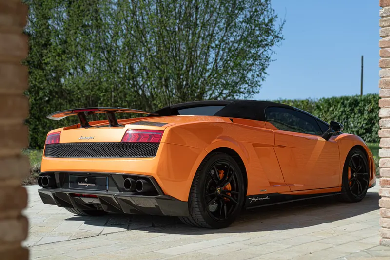 Lamborghini GALLARDO LP 570 – 4 SPYDER PERFORMANTE 12