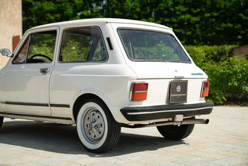 A 112 ELEGANT 16