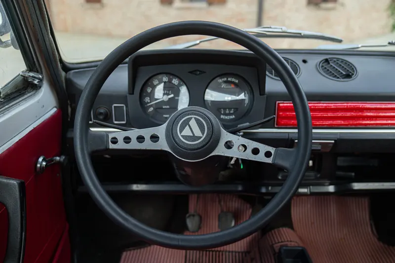 A 112 ELEGANT 31