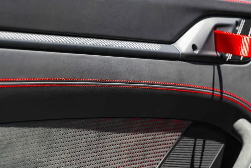 Porsche 992 (911) GT3 RS 48