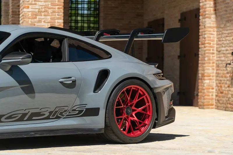 Porsche 992 (911) GT3 RS 10
