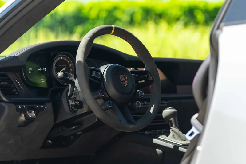Porsche 992 (911) GT3 RS 38