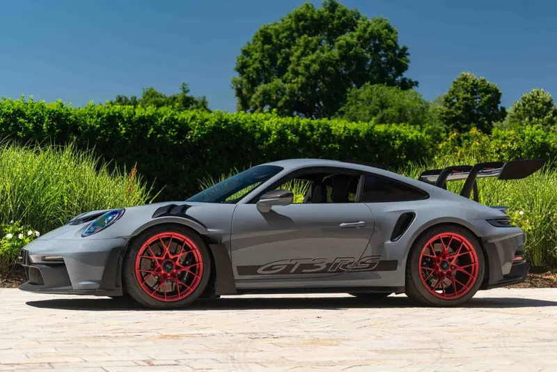Porsche 992 (911) GT3 RS 18