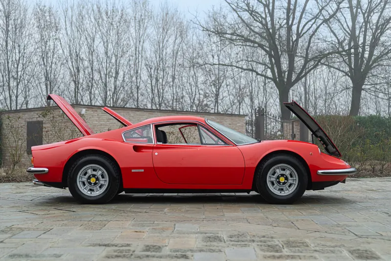 Ferrari DINO 246 GT 5