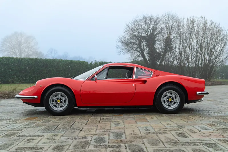 Ferrari DINO 246 GT 6