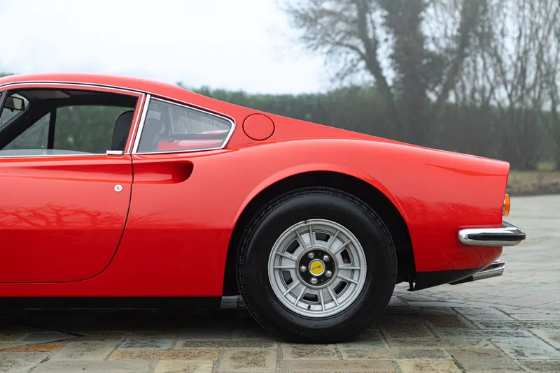 Ferrari DINO 246 GT 25