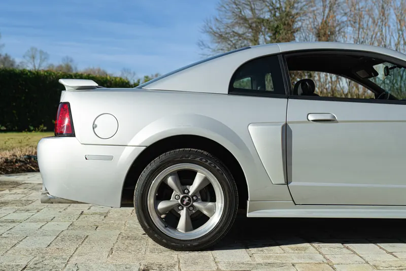 Ford MUSTANG GT V8 SRS 12