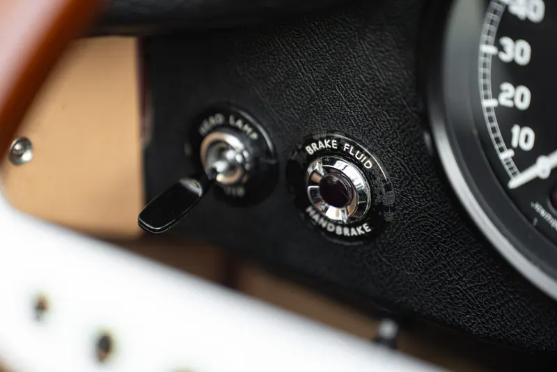 Jaguar E-TYPE 3.8 ROADSTER I°SERIE 58
