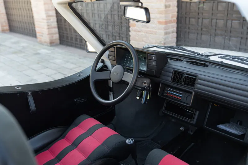 Fiat 126 POP 2000 CABRIOLET 32