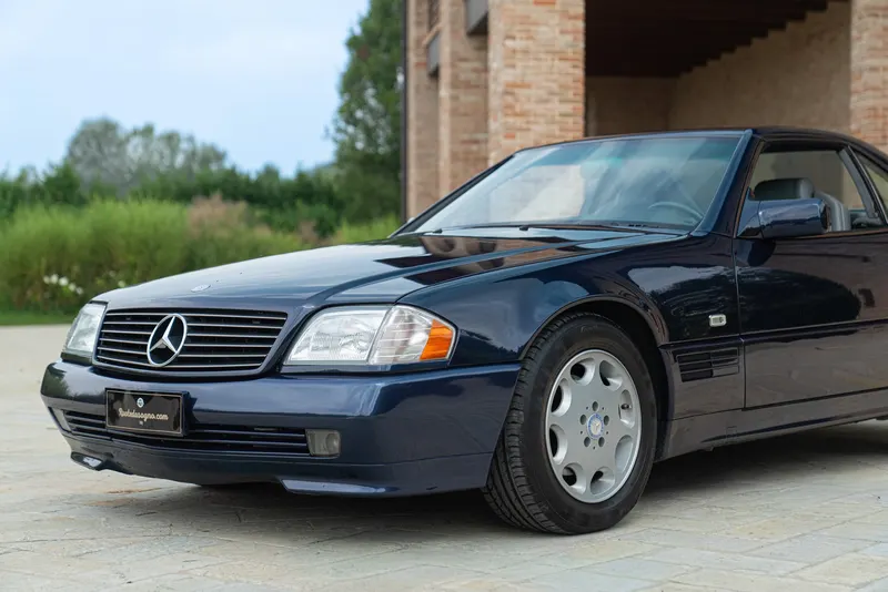 Mercedes-Benz SL 320 24
