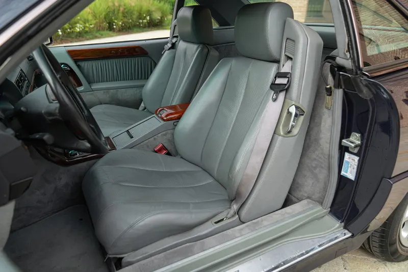 Mercedes-Benz SL 320 33