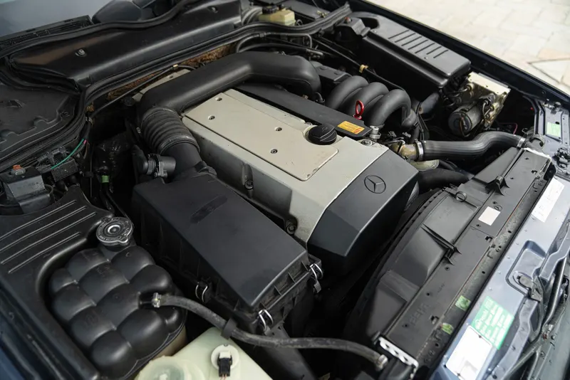 Mercedes-Benz SL 320 61