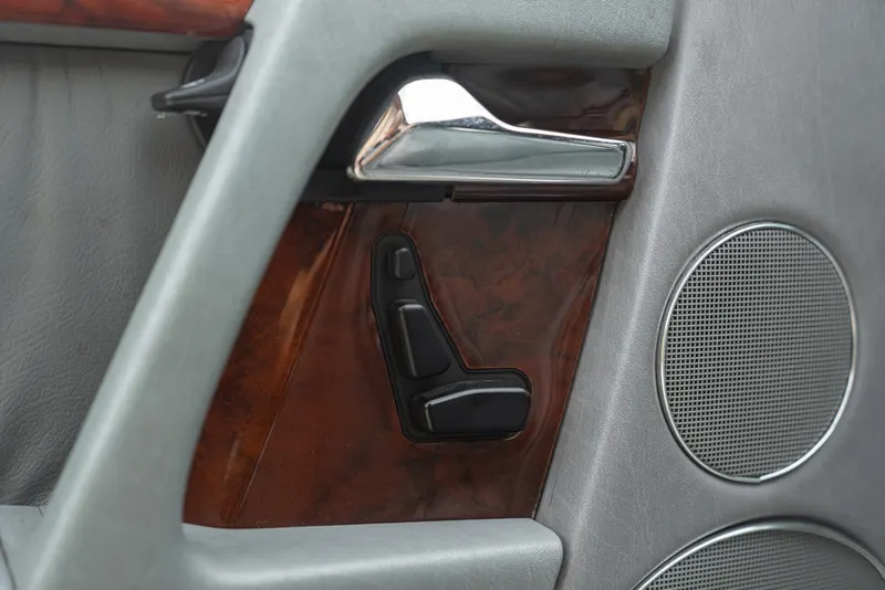 Mercedes-Benz SL 320 28