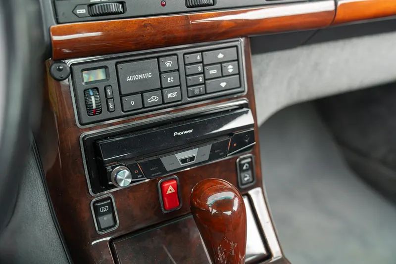 Mercedes-Benz SL 320 49