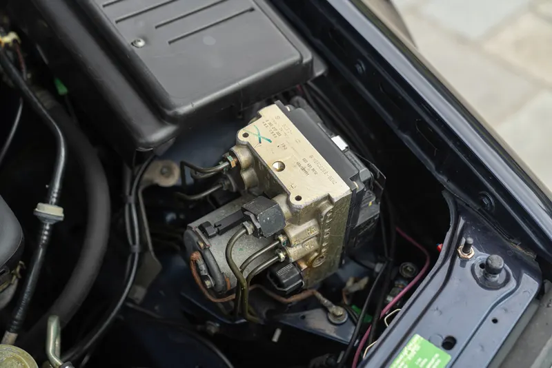 Mercedes-Benz SL 320 64