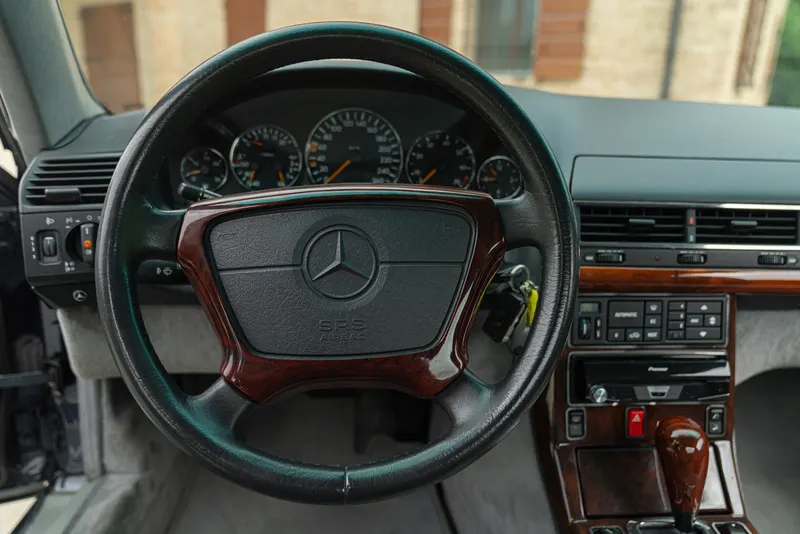 Mercedes-Benz SL 320 53
