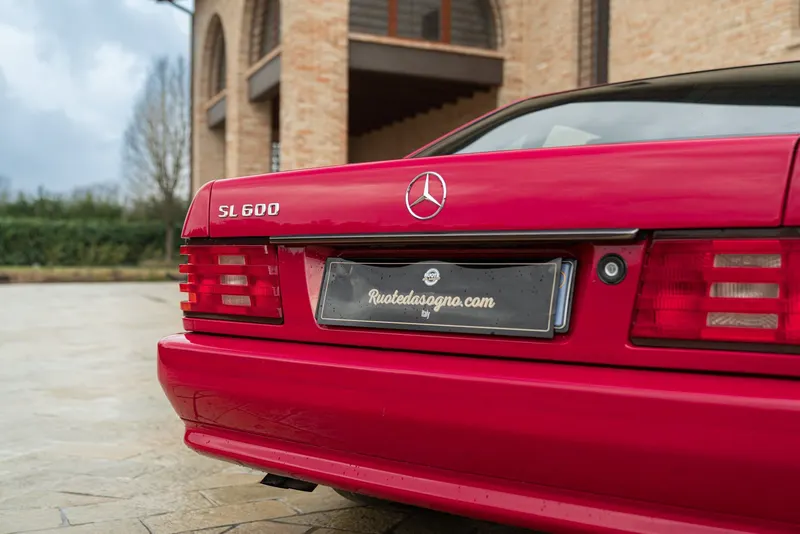 Mercedes-Benz SL 600 V12 21