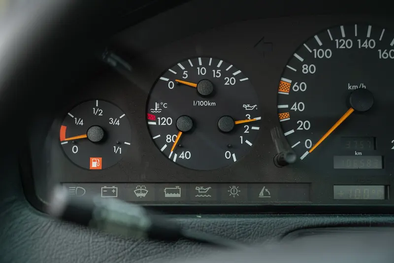 Mercedes-Benz SL 600 V12 56