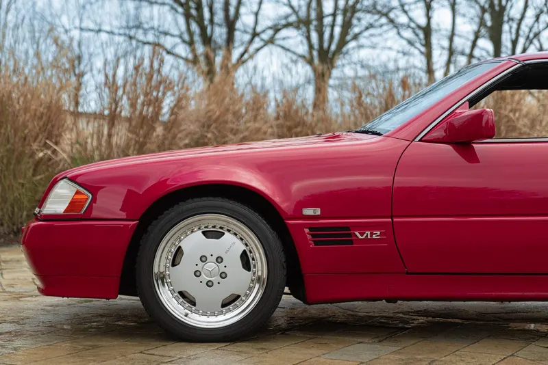 Mercedes-Benz SL 600 V12 18