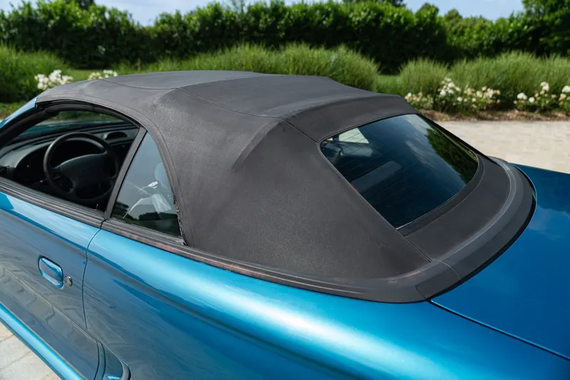 Ford MUSTANG CABRIOLET 24