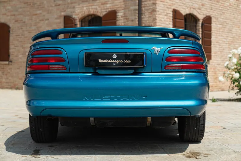 Ford MUSTANG CABRIOLET 9