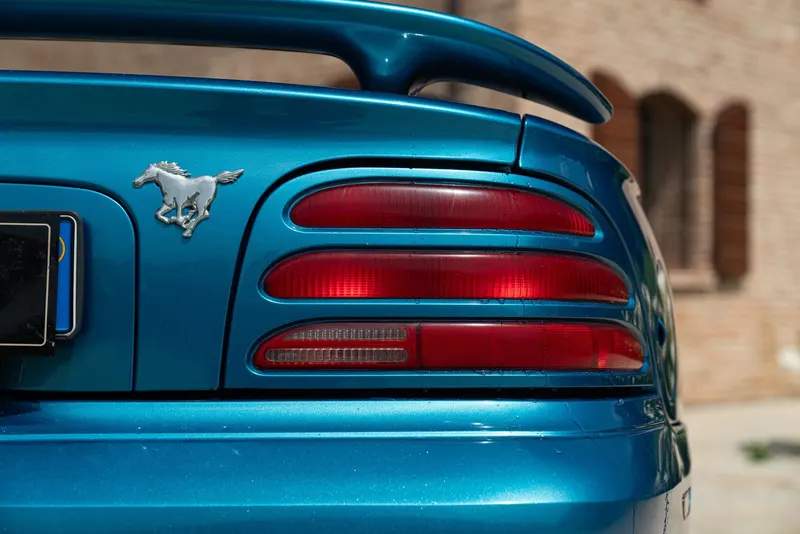 Ford MUSTANG CABRIOLET 17