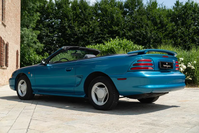 Ford MUSTANG CABRIOLET 7