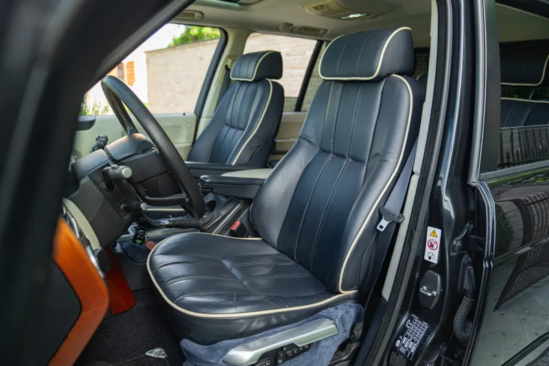RANGE ROVER VOGUE AUTOBIOGRAPHY 25