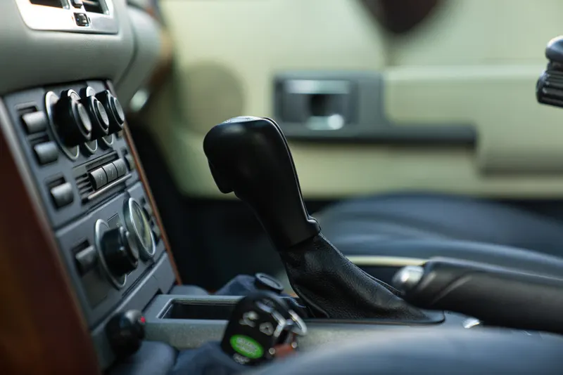 RANGE ROVER VOGUE AUTOBIOGRAPHY 54