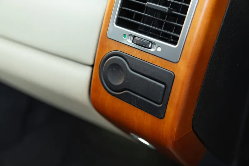 RANGE ROVER VOGUE AUTOBIOGRAPHY 40